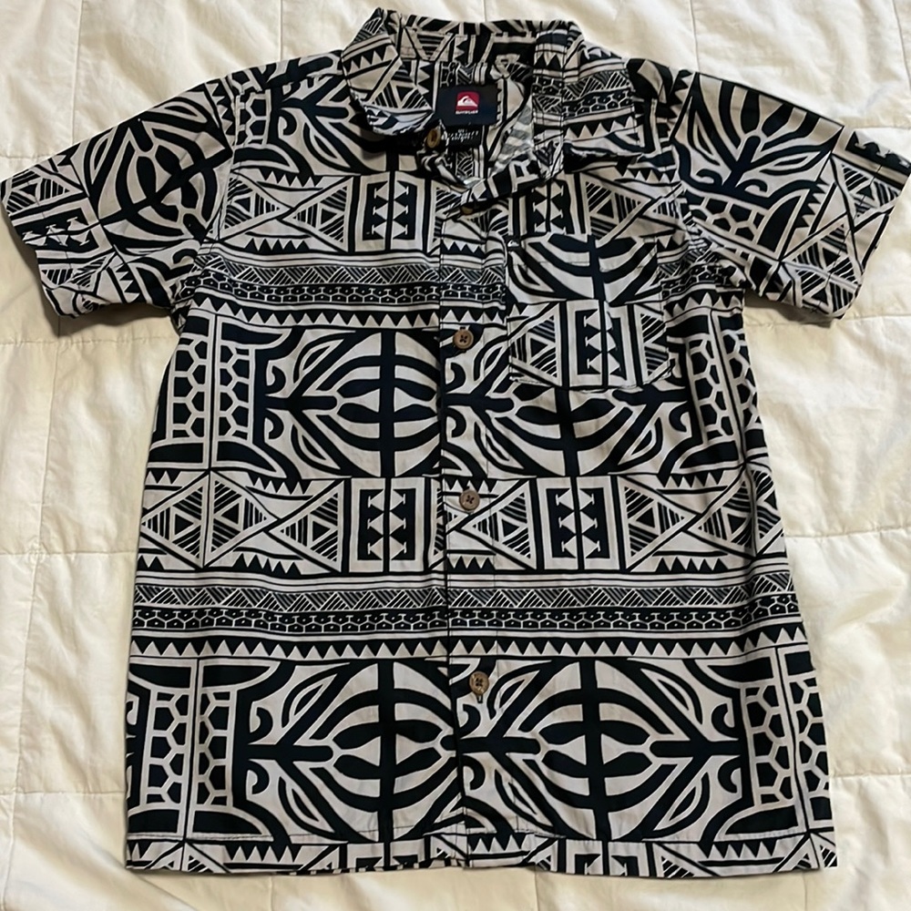 Quicksilver aloha shirt